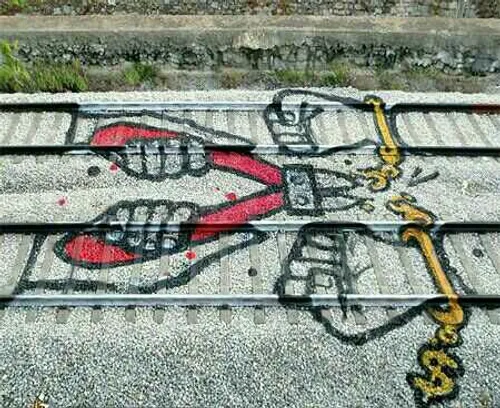 گرافیتی های فوق العاده روی ریل قطار نقاشی خلاقیت هنر خلاق