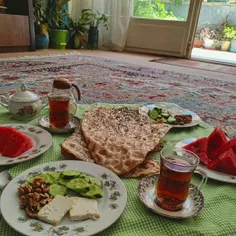 سلام صبح قشنگ همگی بخیر و خوشی با بهترین ارزوها 🧀🍞🍉🍵☕🍳