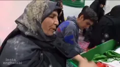 فیلمی کمتر دیده شده از مادر شهید عجمیان بر سر پیکر شهید