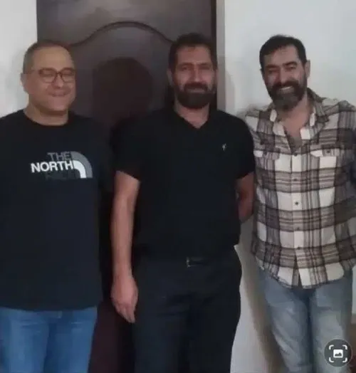 حاضر شدن رامبدجوان و شهاب حسینی در منزل شهید عجمیان جهت گ
