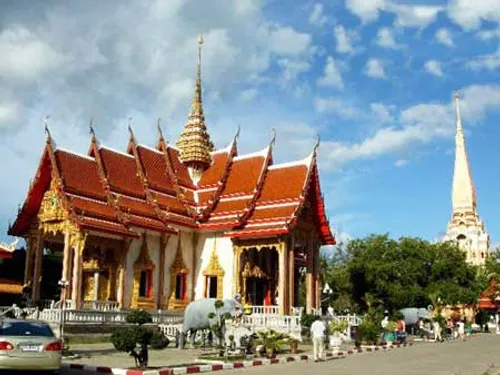 معبد چالونگ(پوکت/تایلند)...
