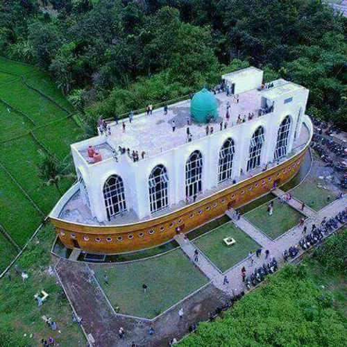 مسجد بسیار زیبا در کشور اندونزی به نام