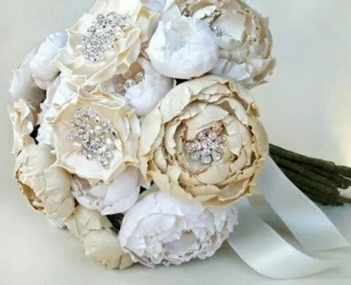 فانتزی ترین دسته گل های عروس که تابحال دیده اید!
