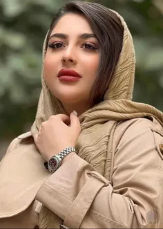 هرکسـی یاری درین کاشانه دارد؛ من تو را