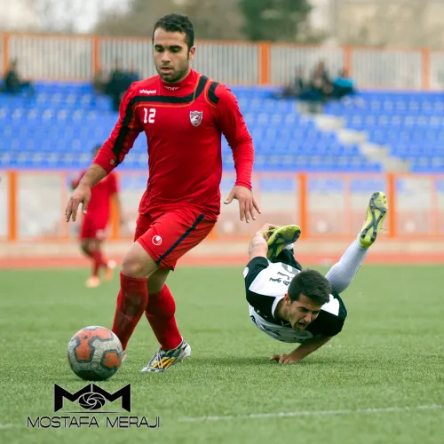 بازی فوتبال امید صبای قم و نساجی مازندران در ورزشگاه شهید