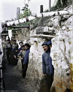 سربازان فرانسوی در پناهگاه های جبهه غرب. 1916