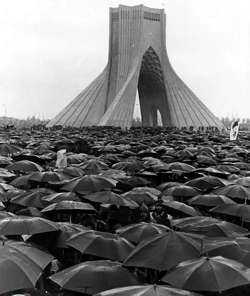 نمایی زیبا از میدان آزادی