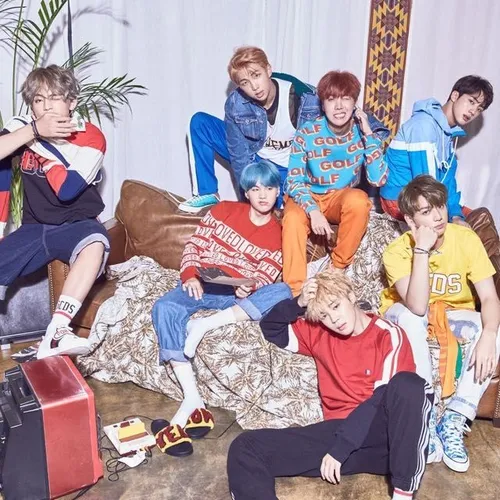 BTS’s “DNA” Becomes 1st Korean Boy Group MV To Reach 900 