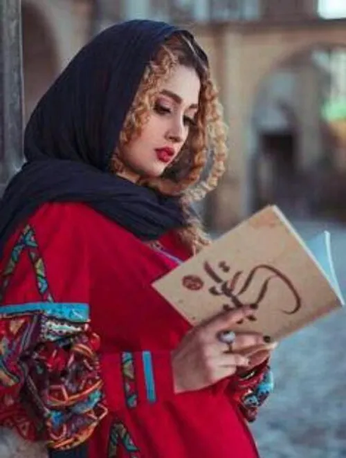 من دلم پیش کسی نیست؛