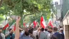 تجمع هواداران محمود احمدی نژاد در مقابل وزارت کشور